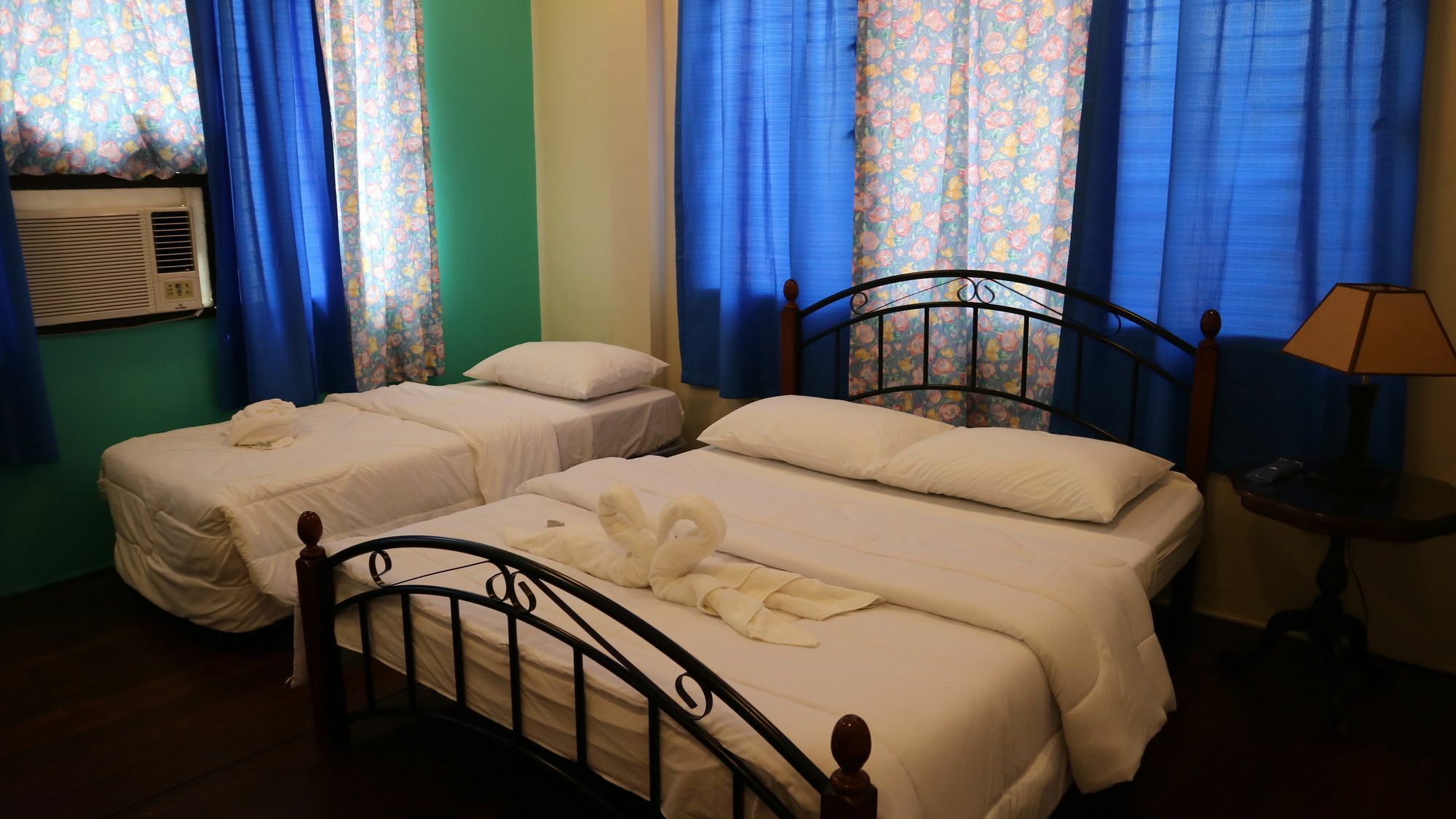 Hotel Residencia Marfel Tacloban Esterno foto