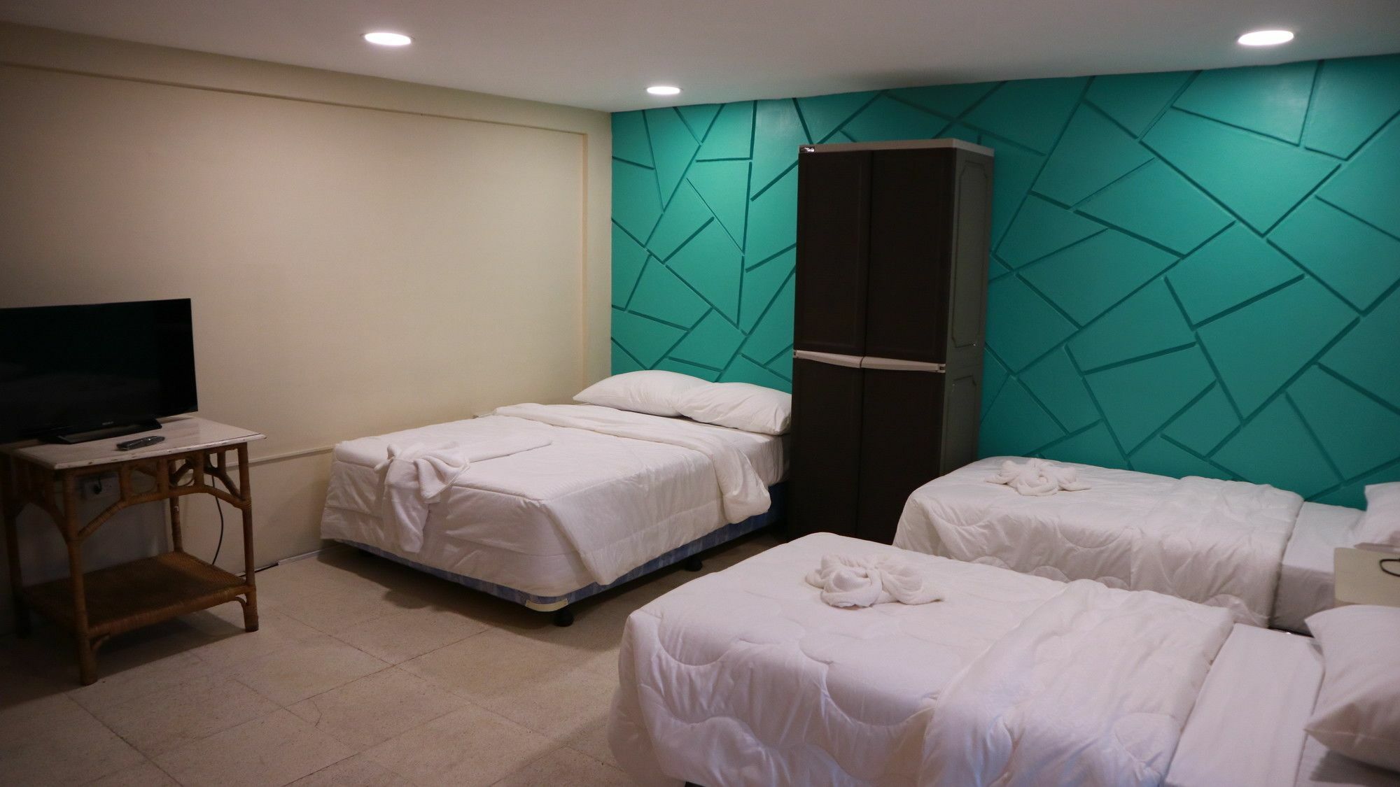 Hotel Residencia Marfel Tacloban Esterno foto
