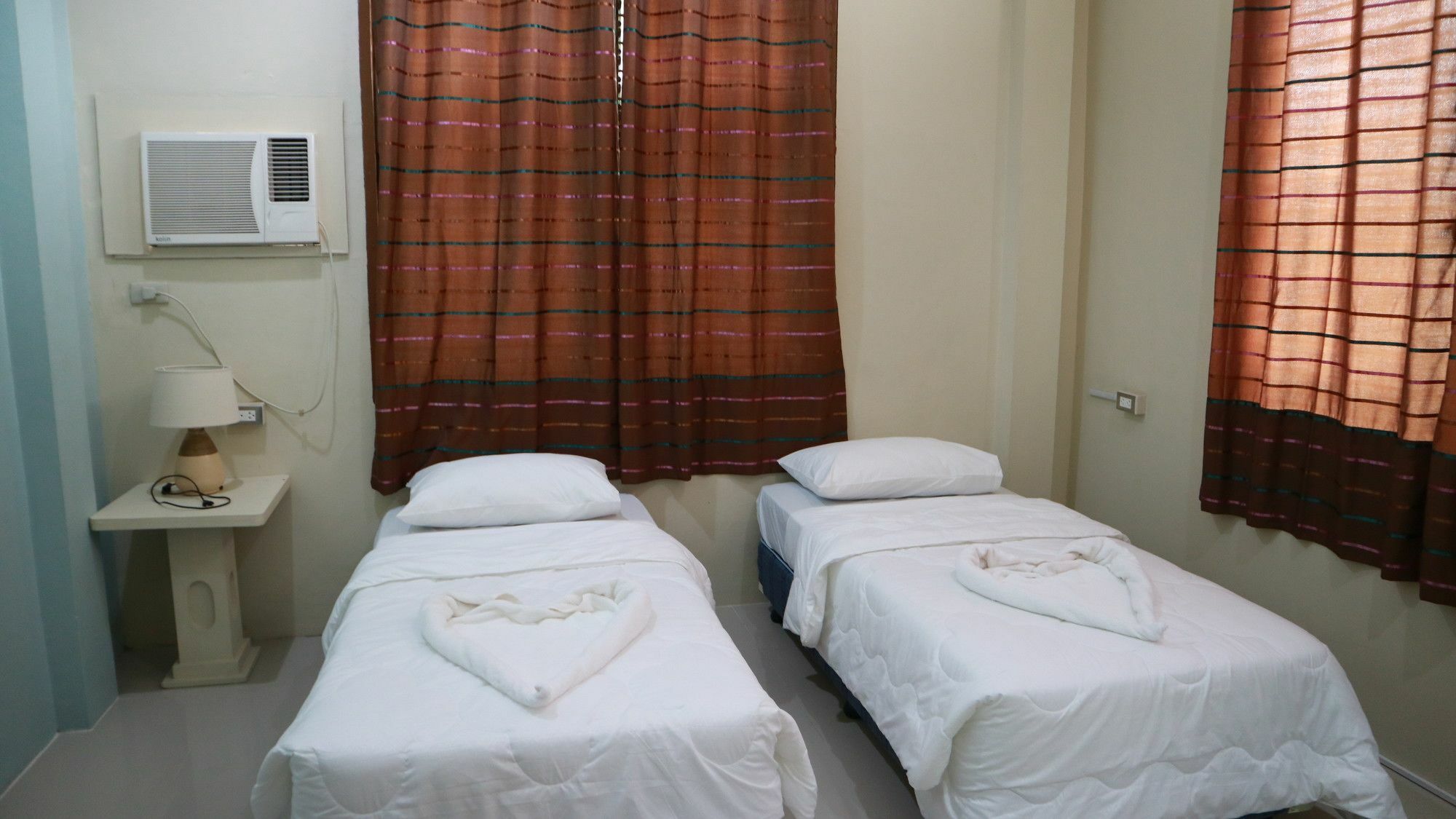 Hotel Residencia Marfel Tacloban Esterno foto